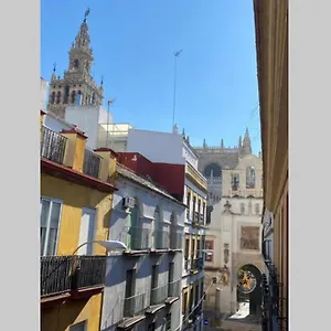  Apartamento Hernando Colon Deluxe By Valcambre España